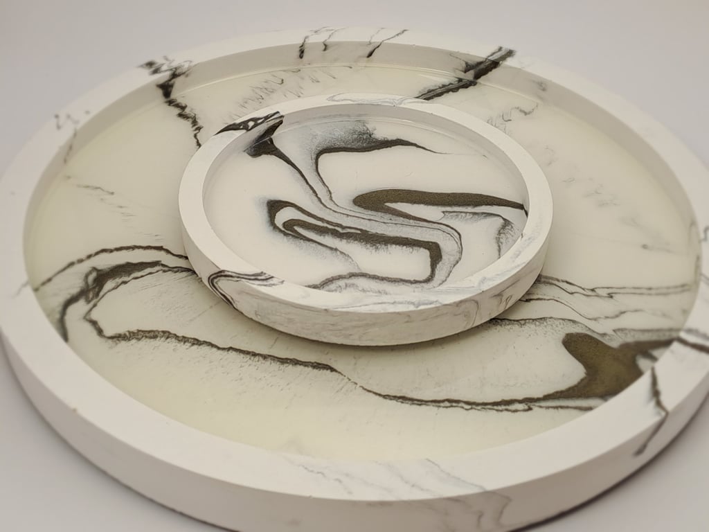 Handmade white and black marbled resin tray set with a decorative round coaster.