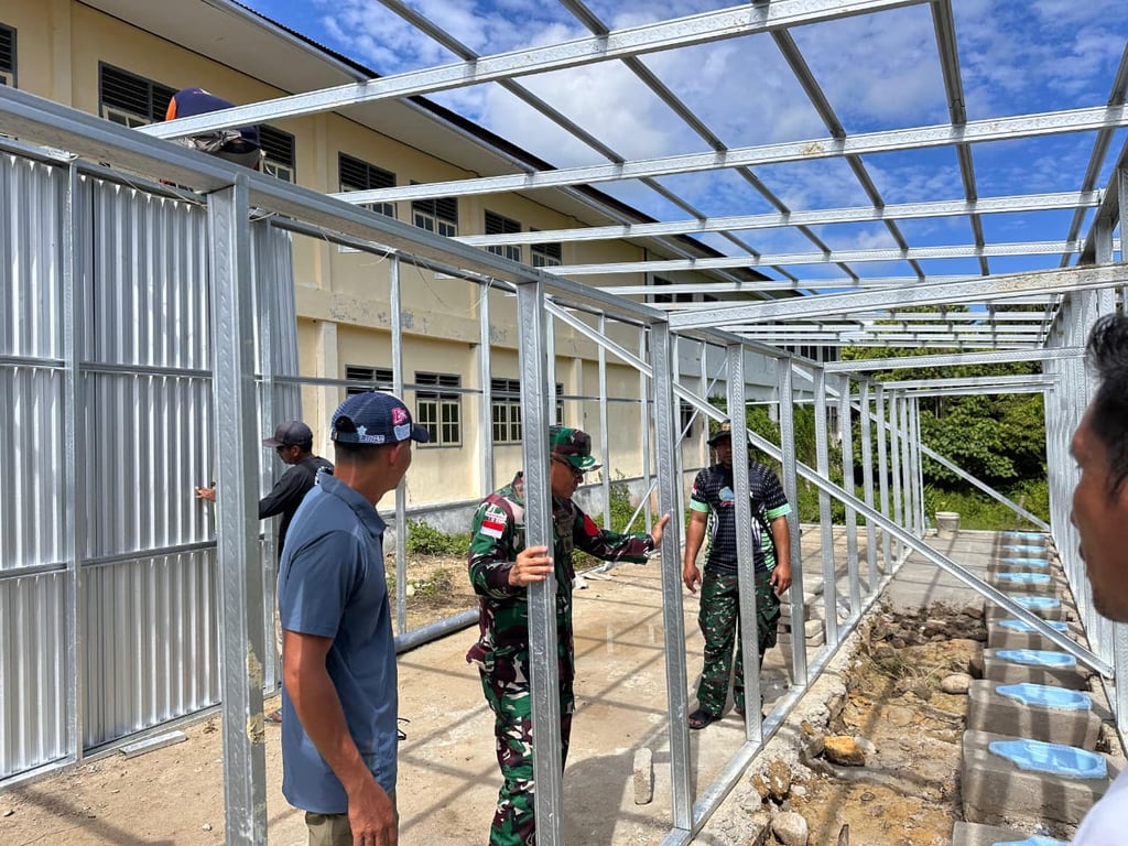 Tinjau Lokasi Marshalling Area di Hutan Karangguli
