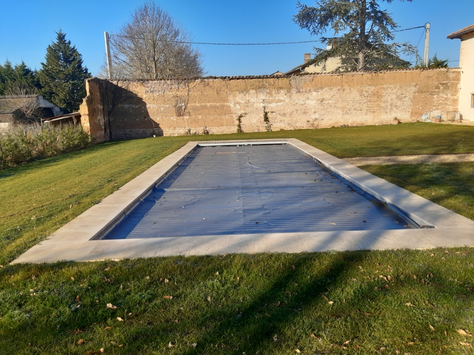 cluny 71 aménagement piscine