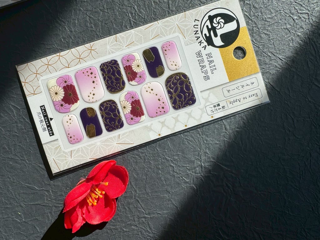 月下美人のネイルシールのパッケージ