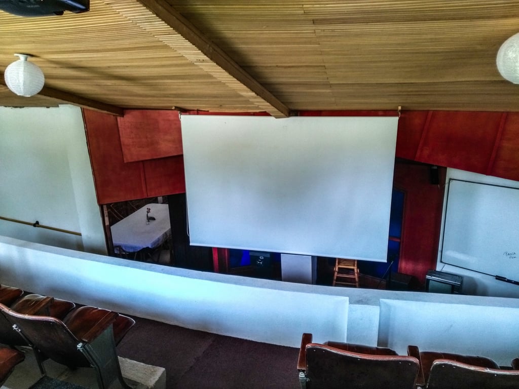Lago de Tota, Laguna de Tota, Refugio Génesis, auditorio, cinema, películas, capacitación