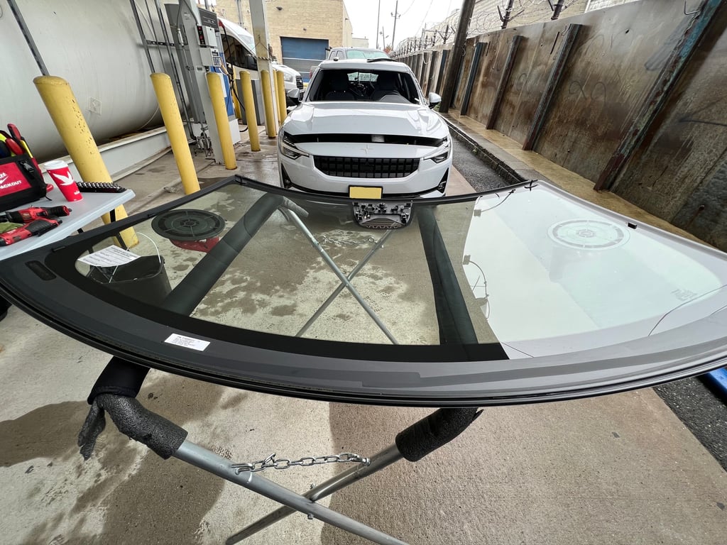 premuim quality materials for durable windshield replacement