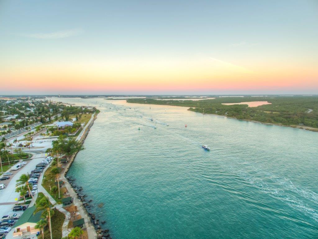 Trusted caregivers providing senior care in St. Lucie County, Florida
