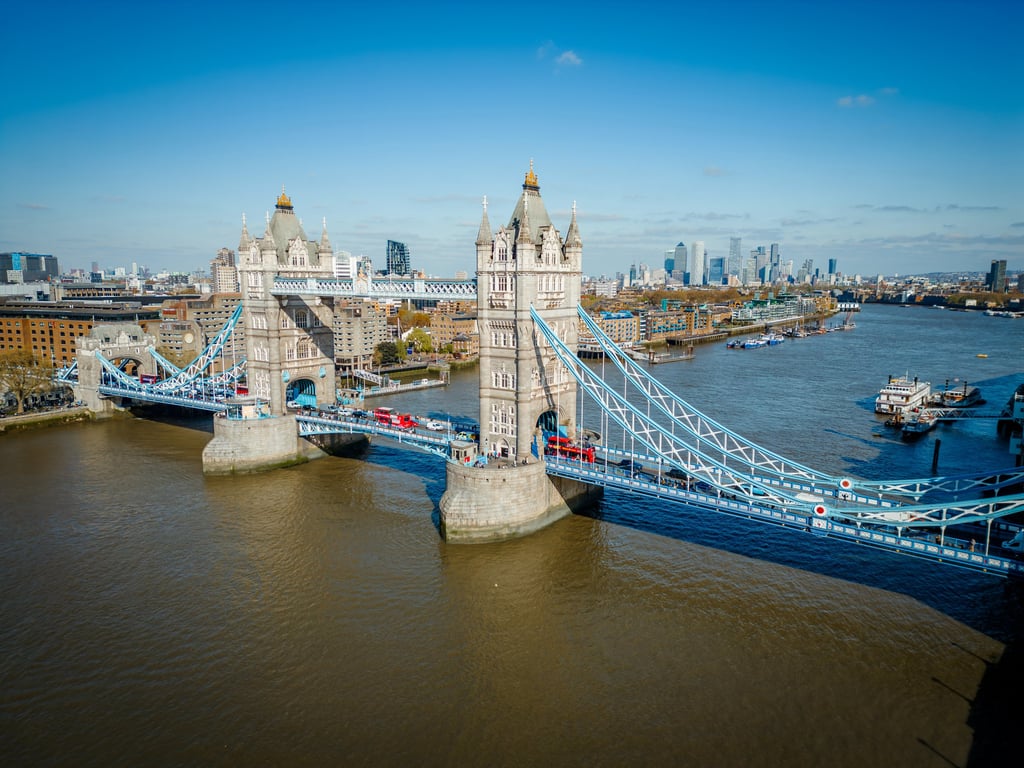 Descopera Anglia - Esplanada Londrei – Tower Bridge