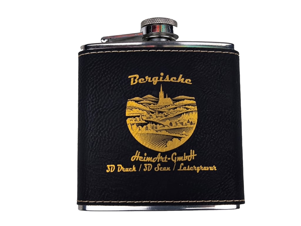 a flask flask with a black leather flasket