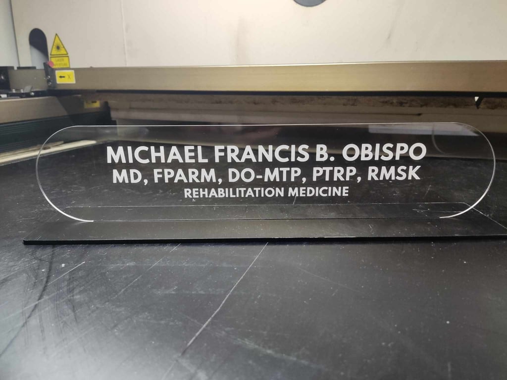 Acrylic Medical Specialist Desk Sign
