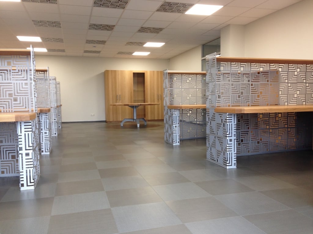 metalo imitacijos vinilo grindy