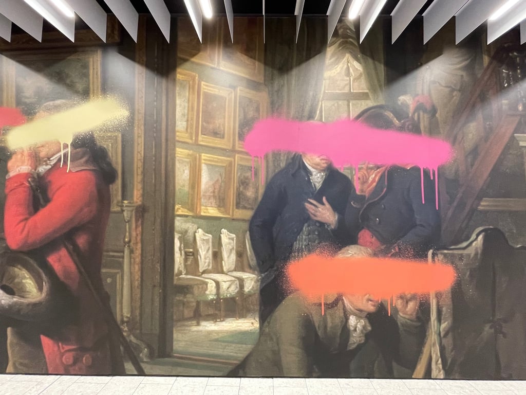 spauda ant sienu dangu