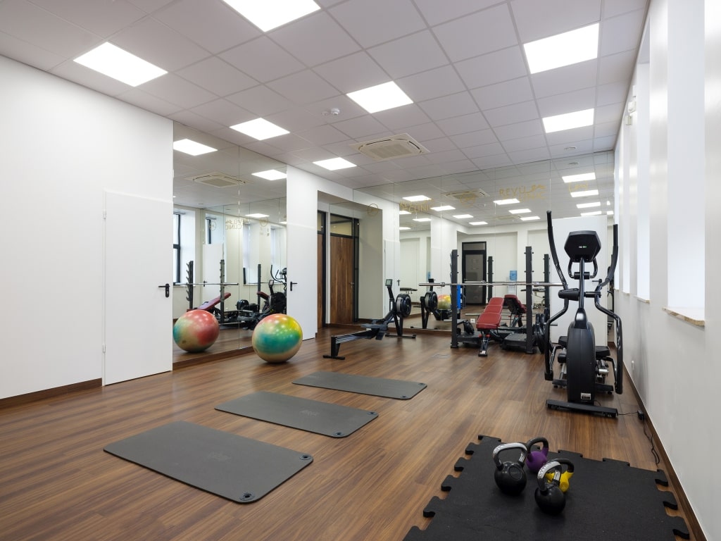 vinilinės grindys sporto salei