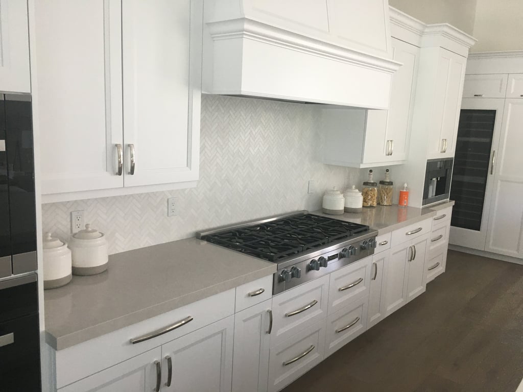 custom quartz kitchen and marble tile in Naples fl 