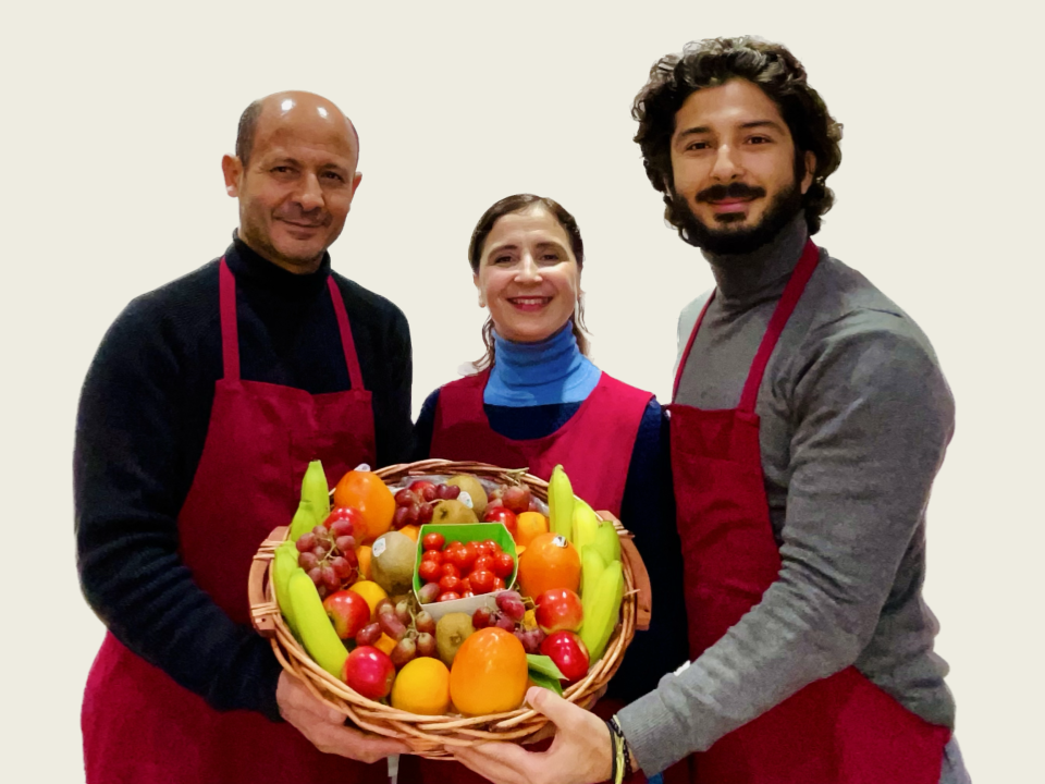 un savoir faire familiale au service des entreprises pour leur livrer des paniers de fruits frais
