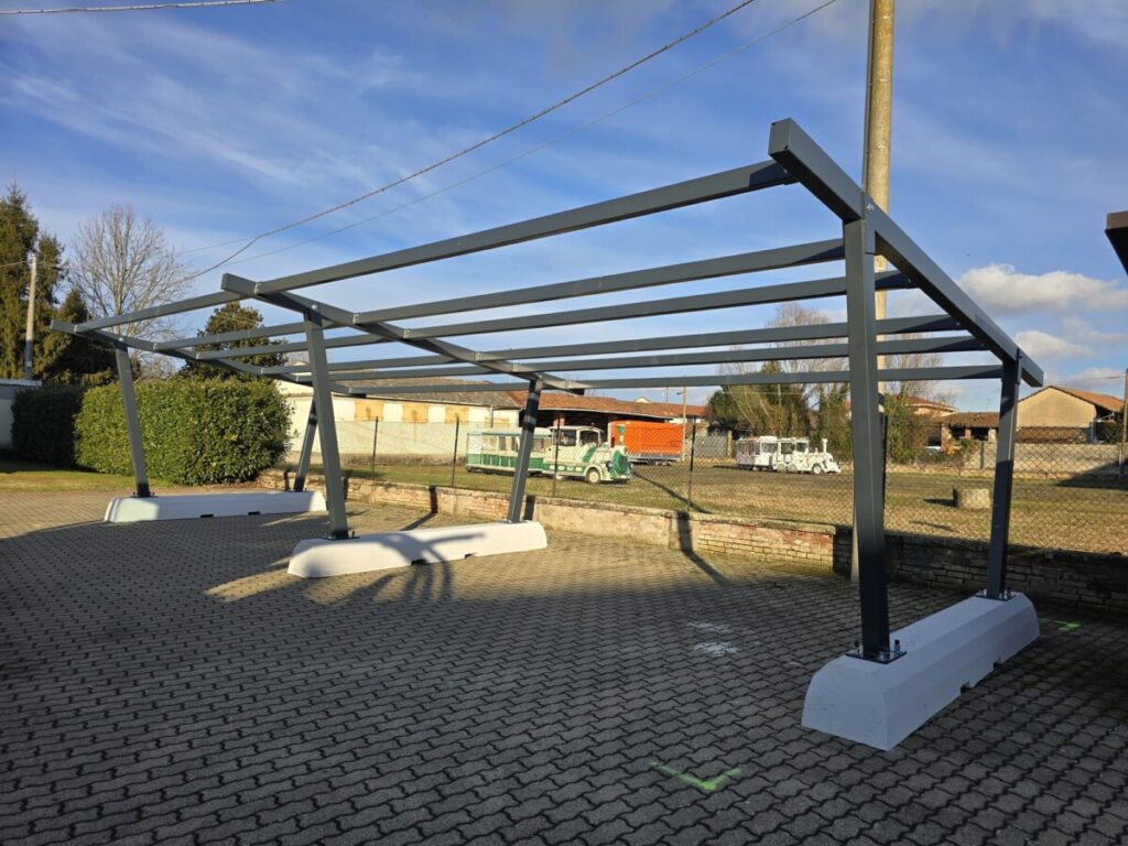 foto struttura carport zavorrato