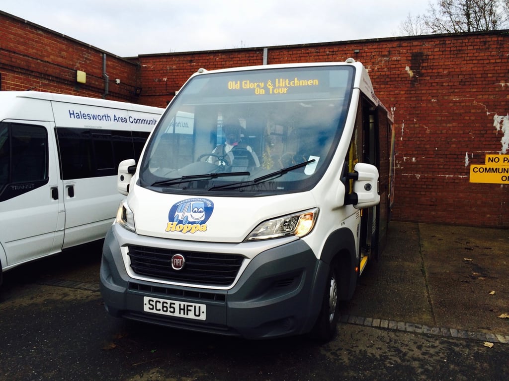 Old-Glory-minibus-to-Geldeston-Locks-2016