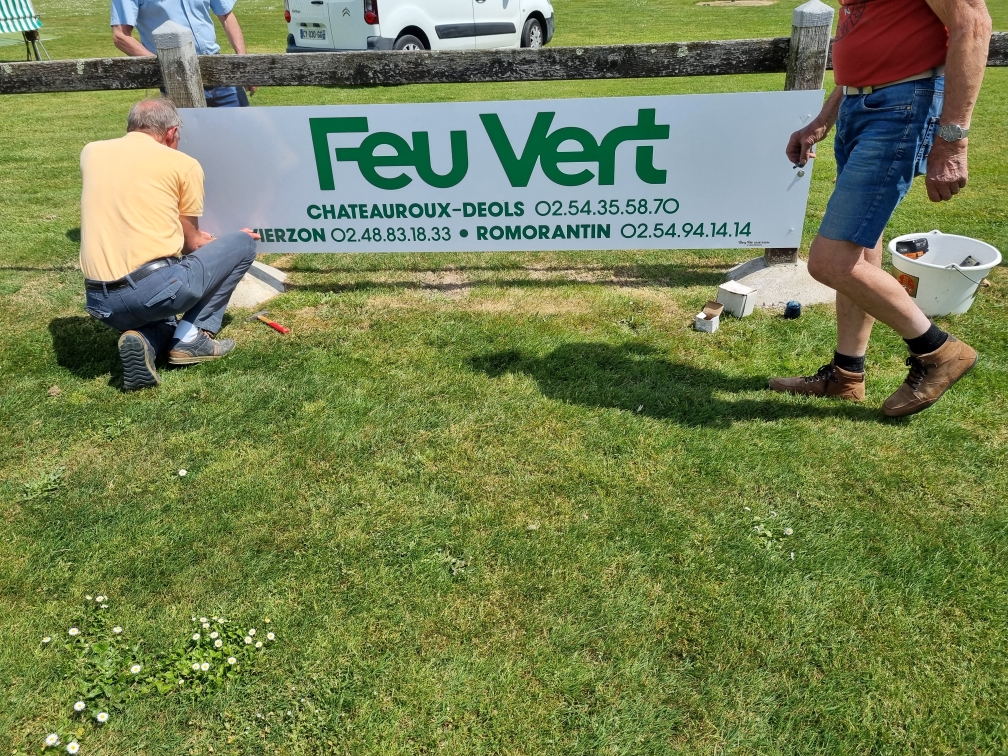 panneaux publicitaire berry pub