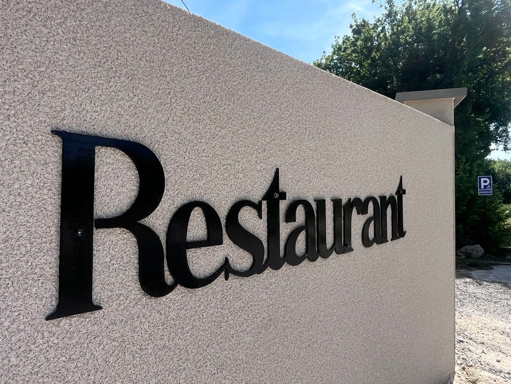 Restaurant dans l'Isère à Saint Hilaire du Rosier. Location de salle dans la Drome et l'Isère 