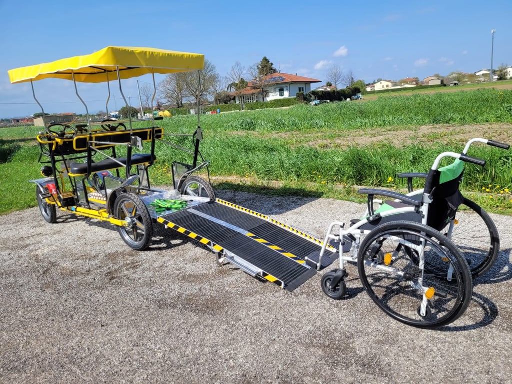 Rampe dépliable intégrée pour facilité l'accès