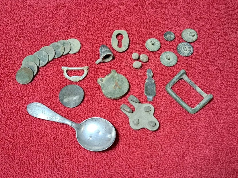 sterling silver spoon from early 1800<s