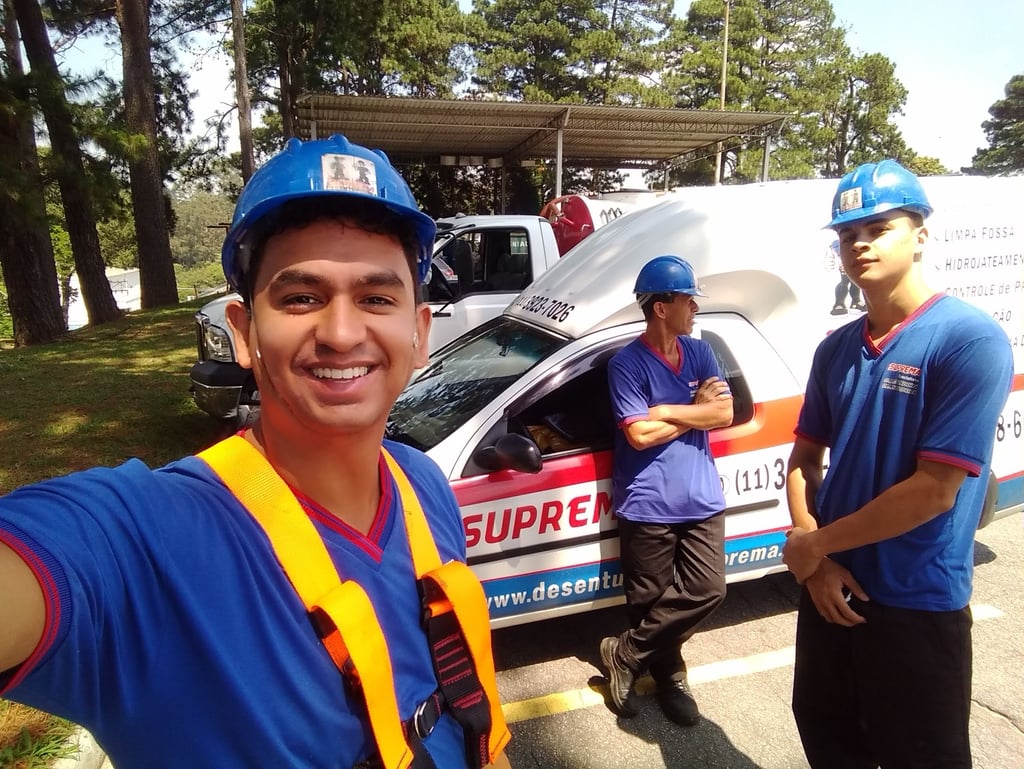 técnicos de desentupimento
