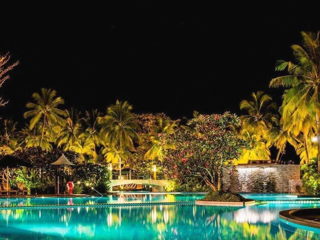 Stunning swimming pool at Shangri-La Tanjung Aru Resort, Kota Kinabalu