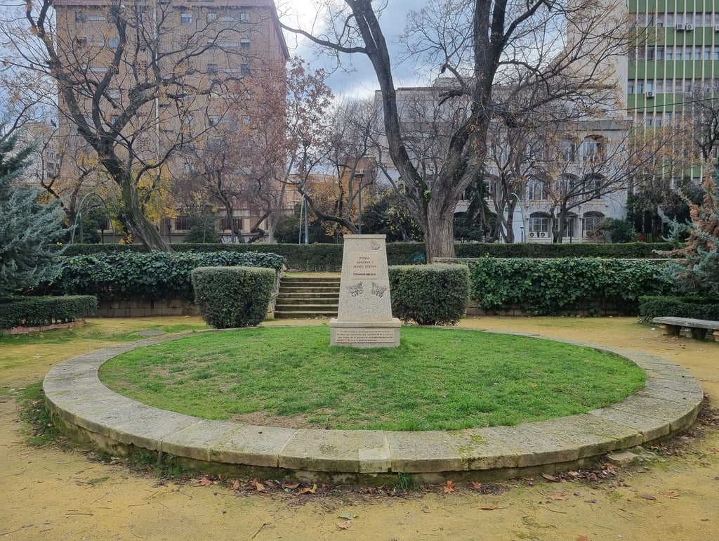 Jaen centro l Asociación de vecinos. Parque de la concordia. Parque de la victoria. Jaén centro