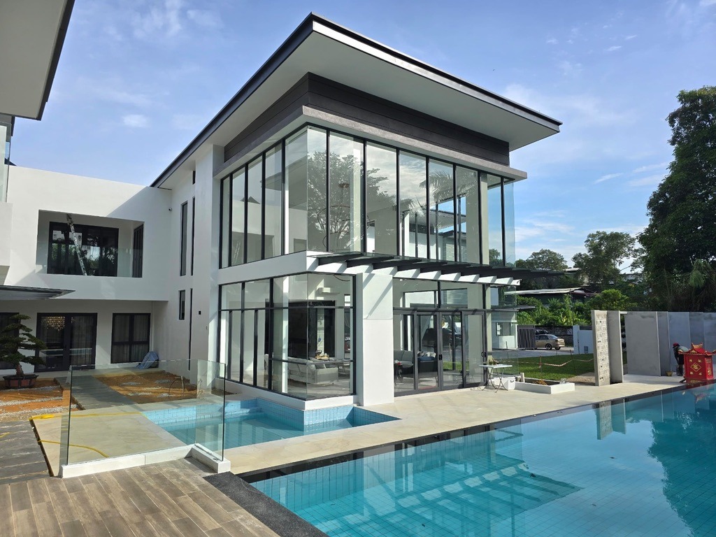 A bungalow construction in KL Selangor by shockwave builders