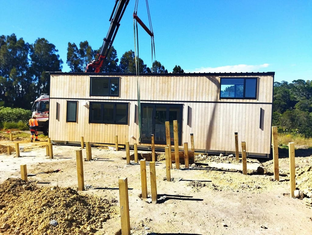 Transporting tiny home