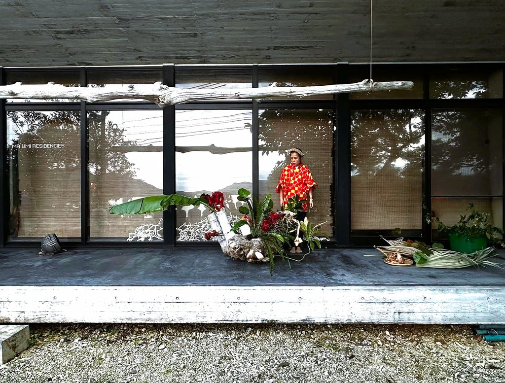 Ikebana performance Starlit Ethnobotanical Wonders by Hedy Leung, Ma UMI residencies Ishigaki Japan