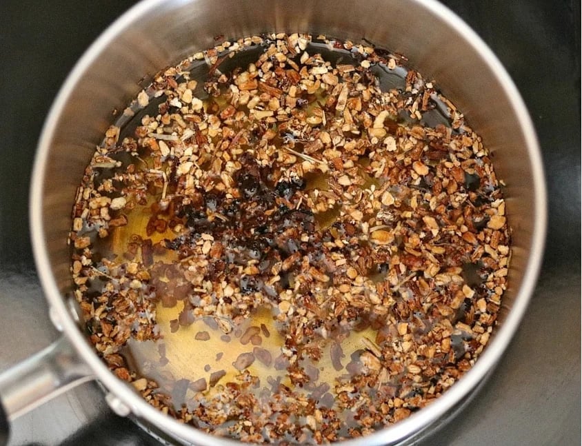 dandelion root coffee boiling