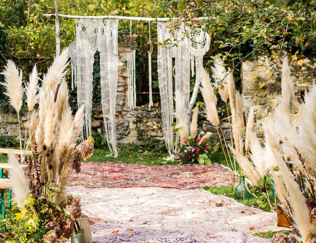 Arche de mariée cérémonie laïque tapis persan pampa 