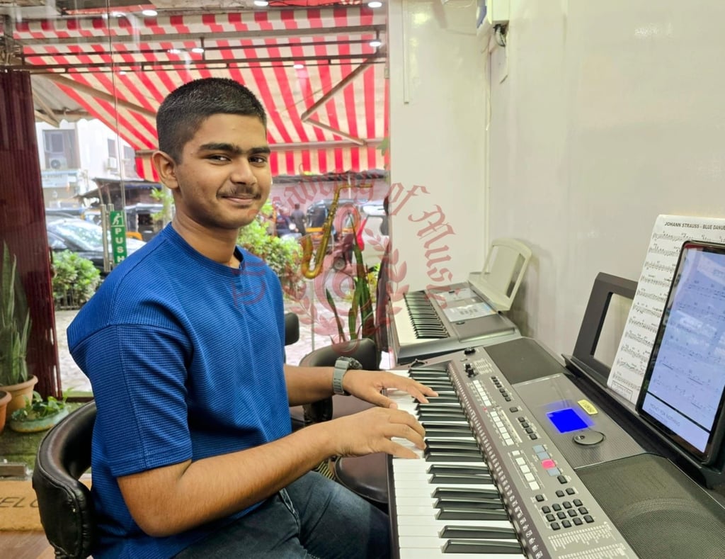 Keyboard instruction at The Academy of Music