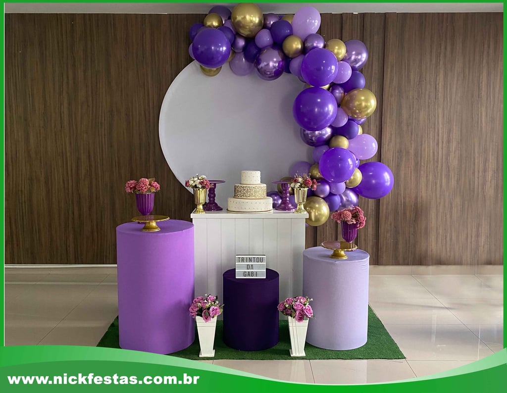 Decoração de festa infantil tema Roxo e Lilás com cores suaves e detalhes encantadores