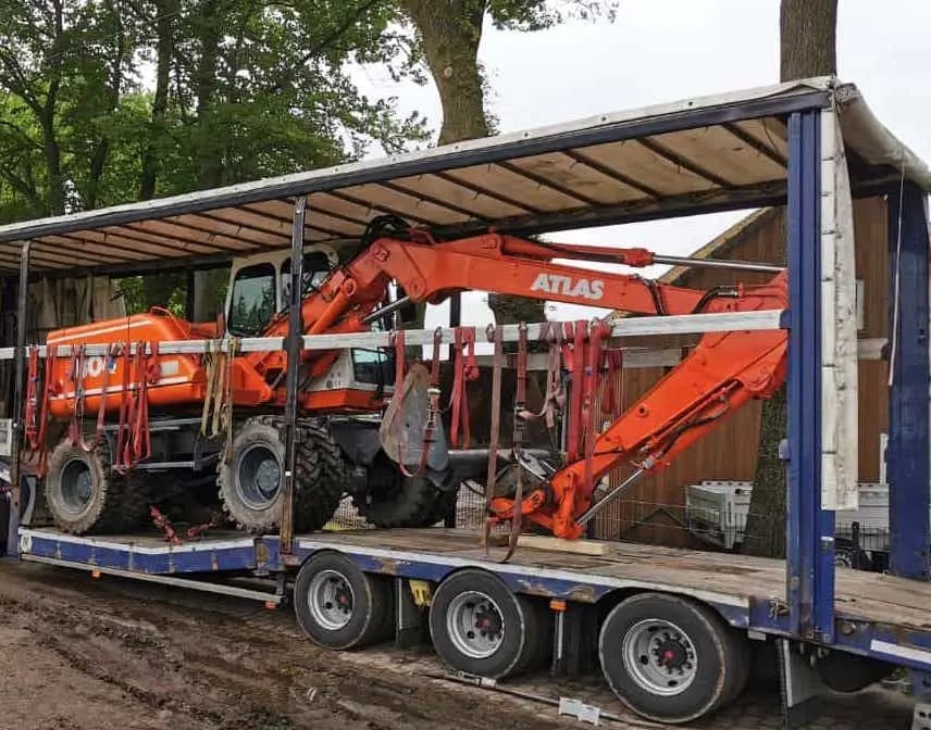 Transport von Baumaschinen durch S&W Internationale Spedition