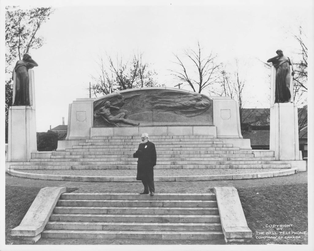AG Bell at the unveiling of the Bell Memorial