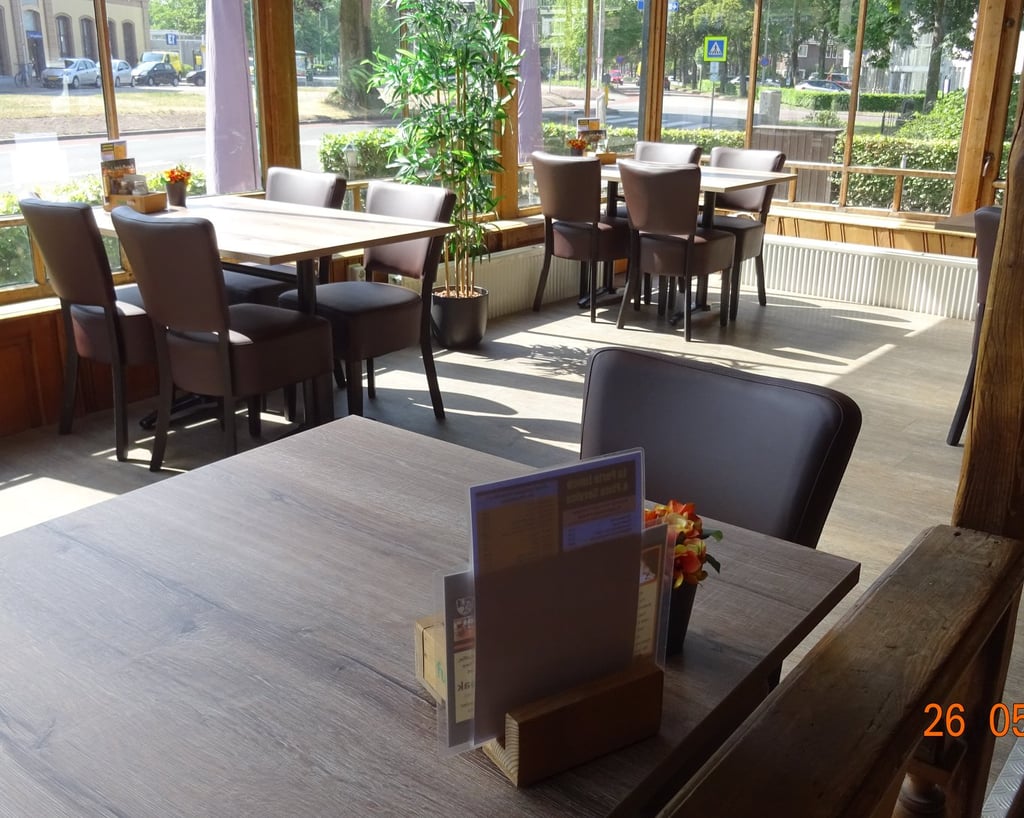 Cafe La Porte binnen