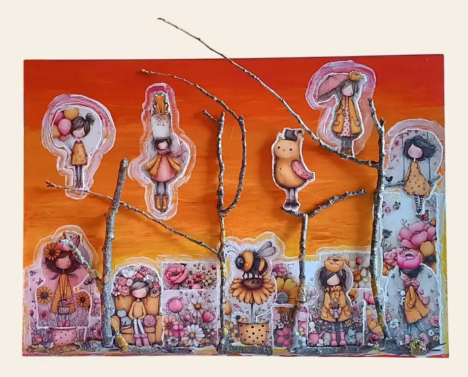 Regali artigianali bambini, quadro materico arancione con rami veri, gufo, ape e bimbi illustrati. - Guance Rosse