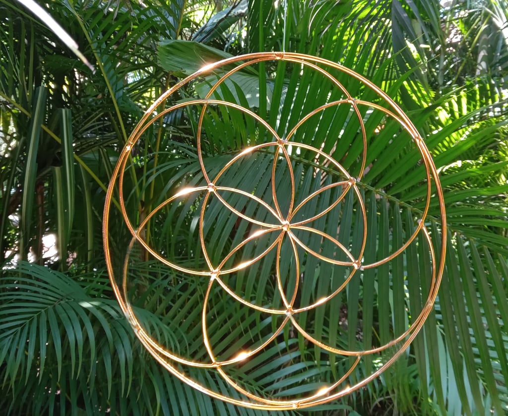 #sacredgeometry #savredwisdom #floweroflife #sirituality#merkaba #wellness #artisanjewellery