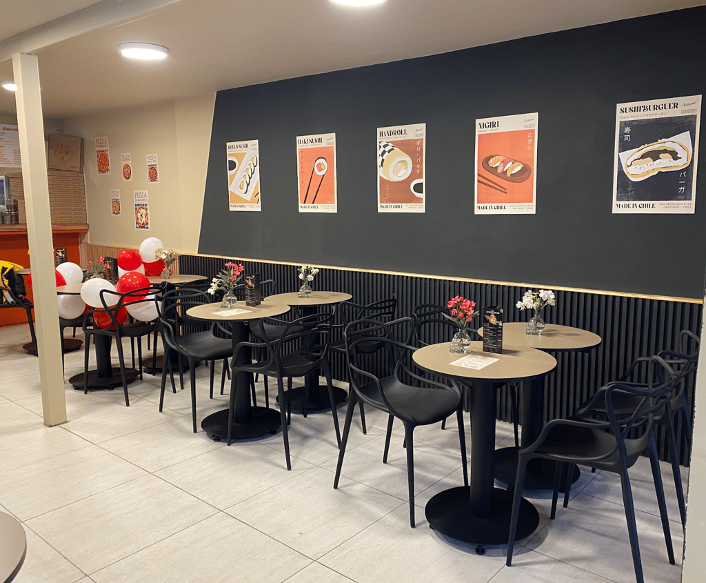 Remodelación de restaurante Haki Sushi en Santiago por Atípico Studio