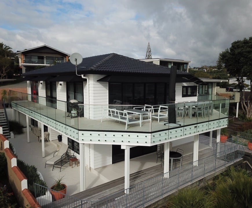 Omana Esplanade Reclad Build - Auckland builder