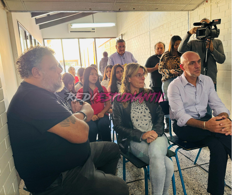 Autoridades del Ente Autárquico Permanente en la asunción de la Comisión Estudiantil