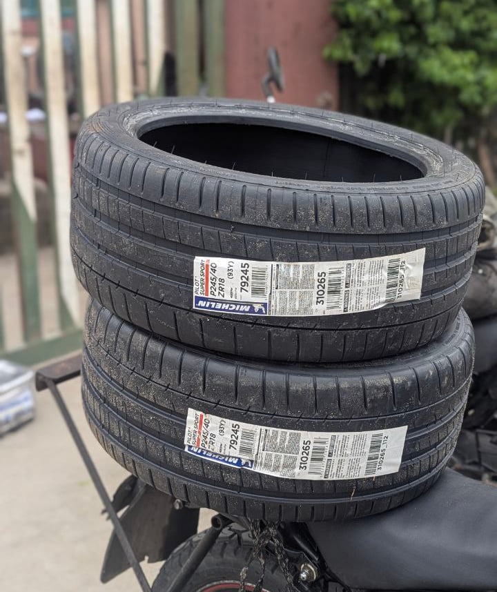 245/40 r18 Michelin run flat tyre on a dispatch bike getting ready to be delivered in lagos