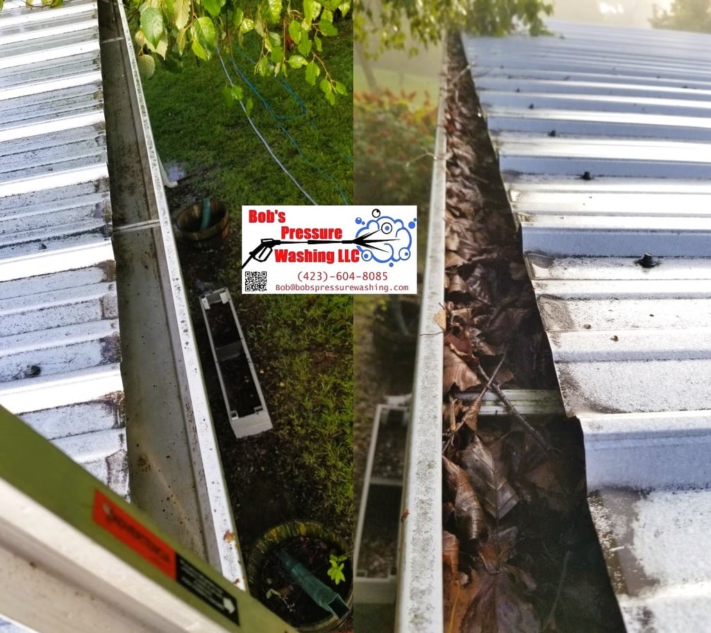 Gutter cleaning in Whitesburg, Tn 37891 near me by Bobs Pressure Washing LLC in Bulls Gap, Tn 37711 1