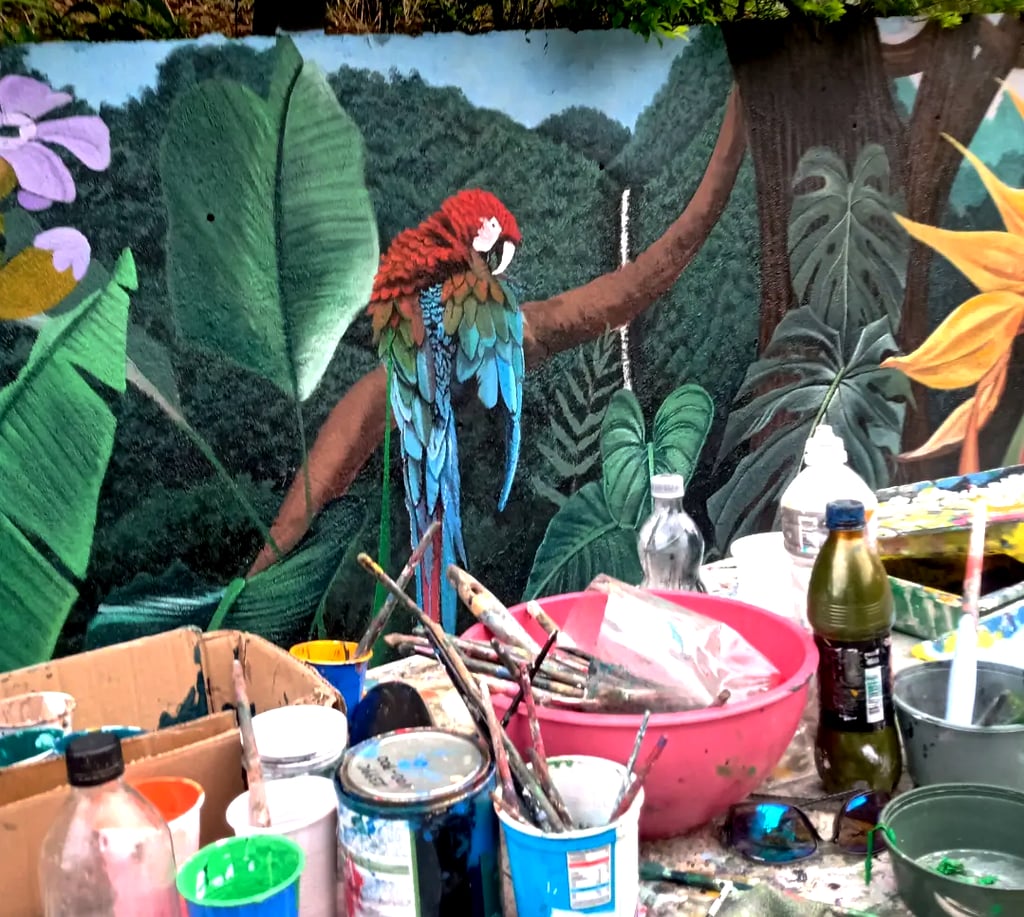 oleos y murales en playa jaco costarica. murals playa jaco and custom oil and acrilics paints 