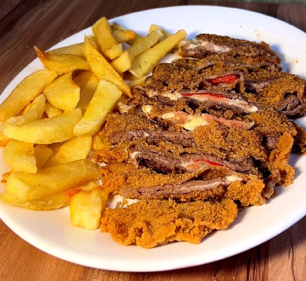 Cachopo de ternera cortado