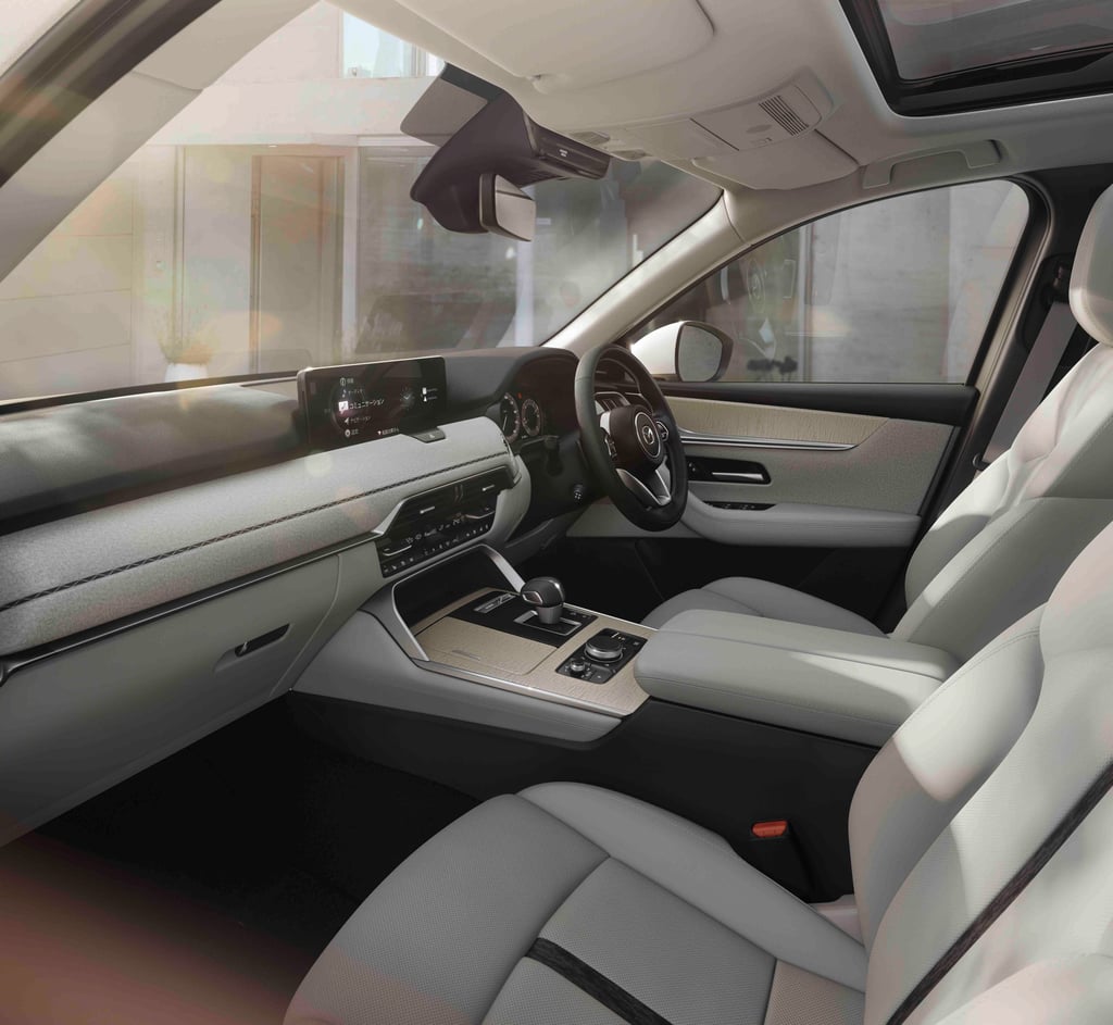 Interior Mazda Nyaman