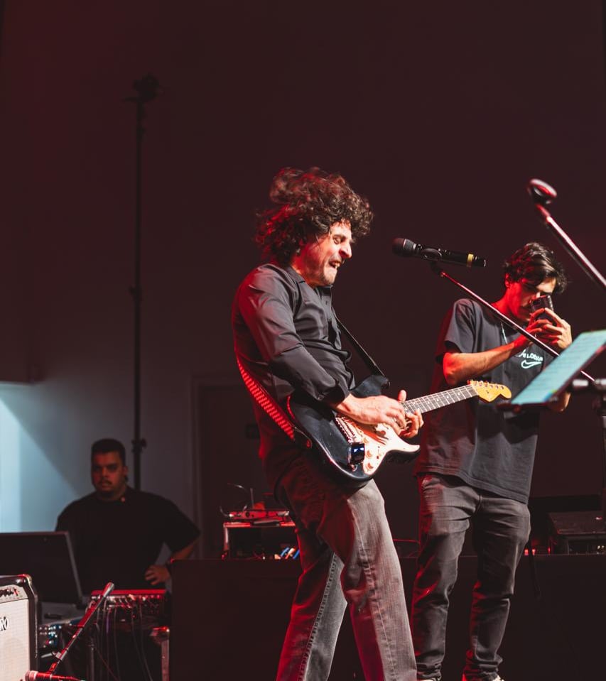 pato guitarrista young trip