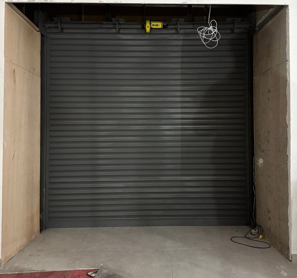 Puera Enrollable Automática