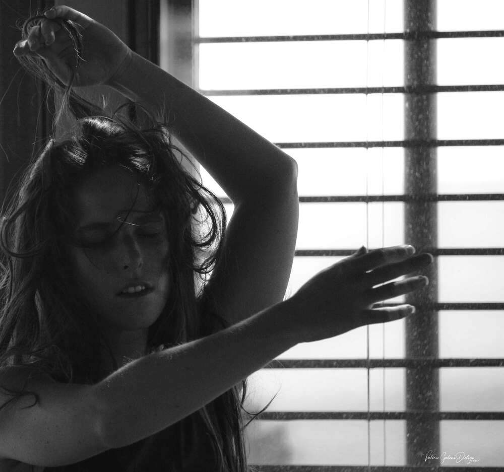 Instant suspendu dans un atelier de danse thérapie