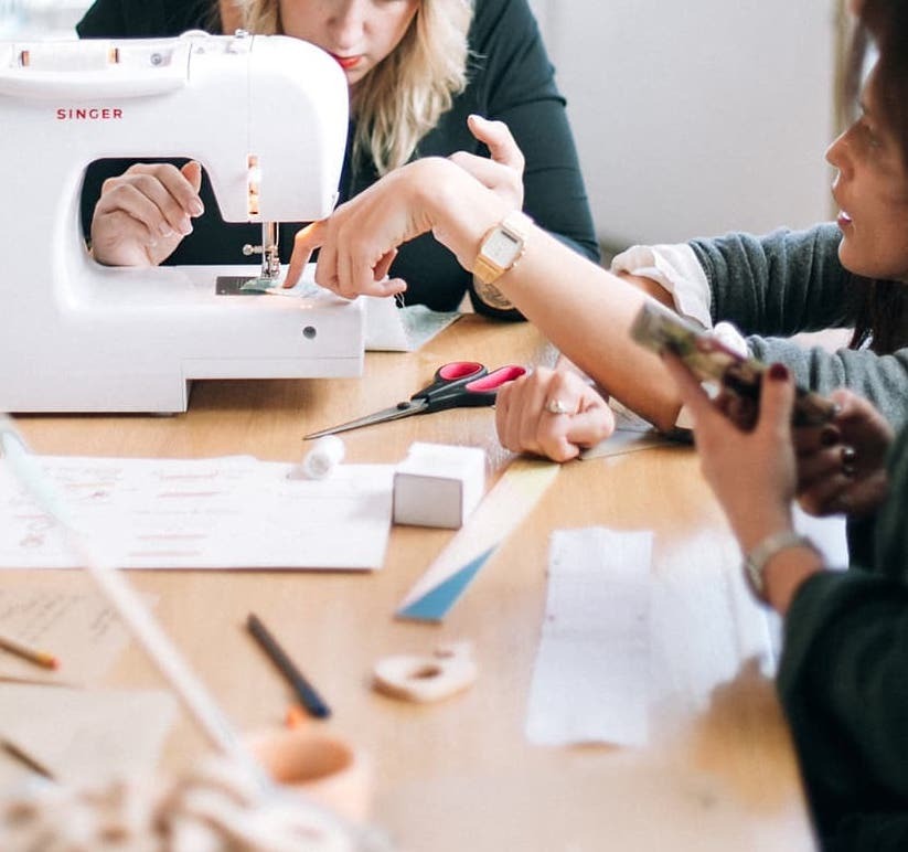 Personne qui débute en couture - ROZYLI