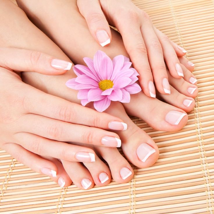 alt="Pedicura profesional Glamour Beauty Salon Móstoles"