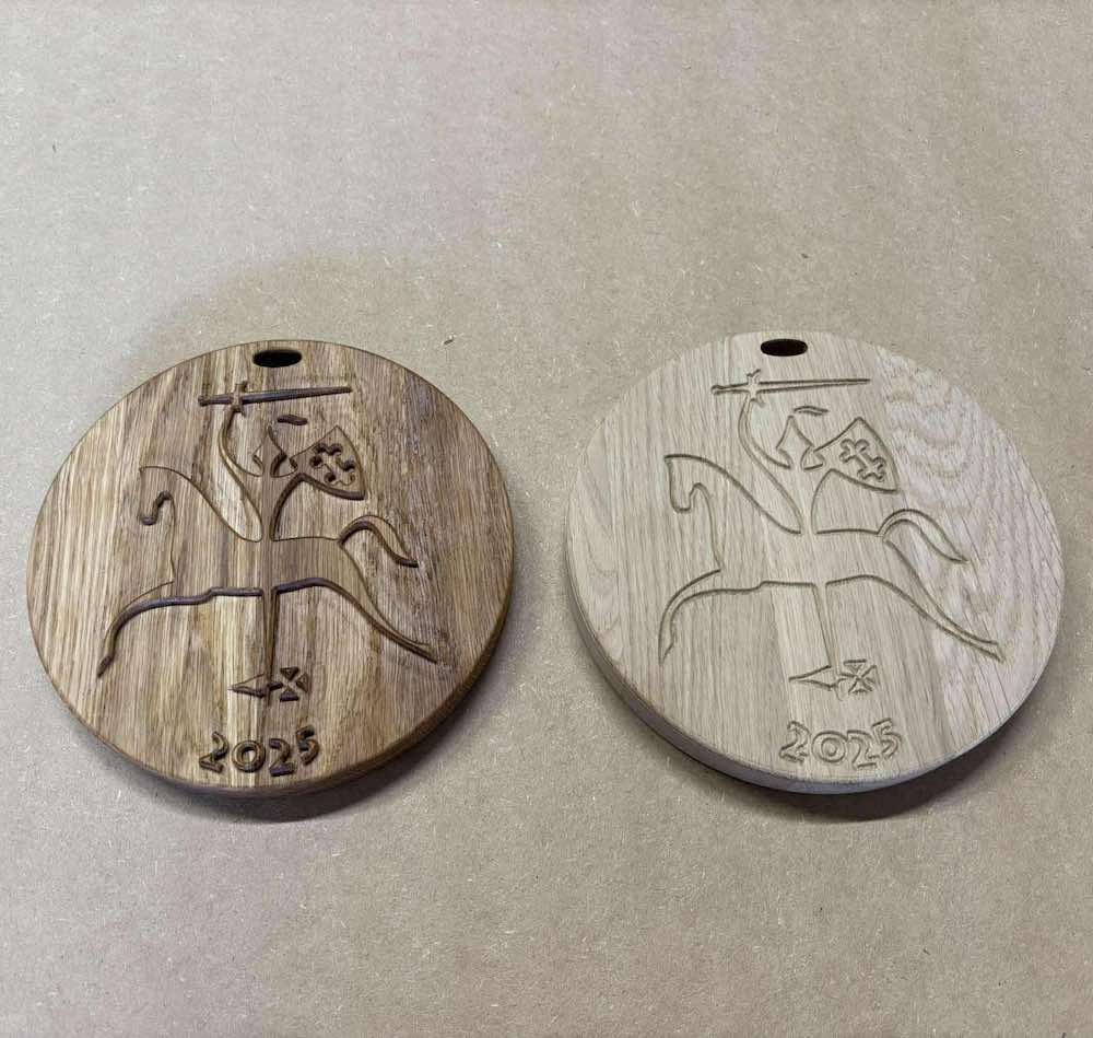 medaliu is medzio cnc frezavimas